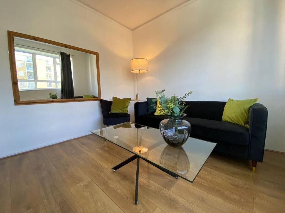 Charming Retreat In Pimlico Apartment London Bagian luar foto